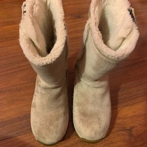 LLBean size 1 girls fur lined boots
